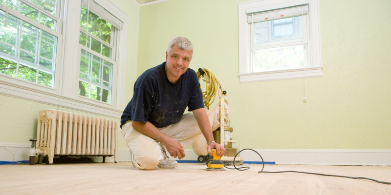 Finding top quality hardwood floor refinishing contractors 